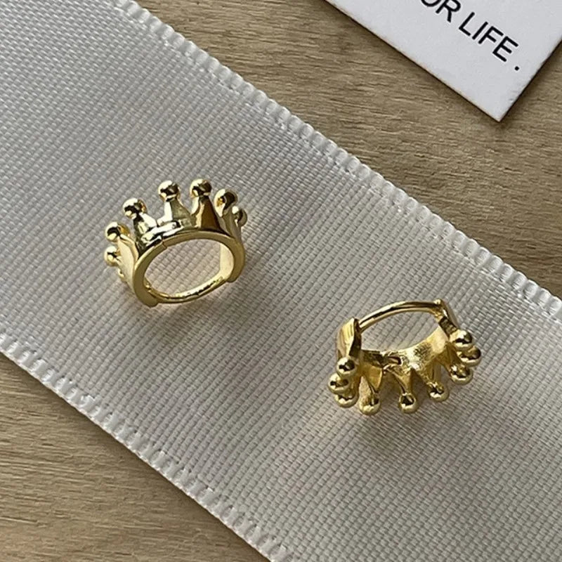 French Style Copper Clip Earrings – Trendy Round Design for Women